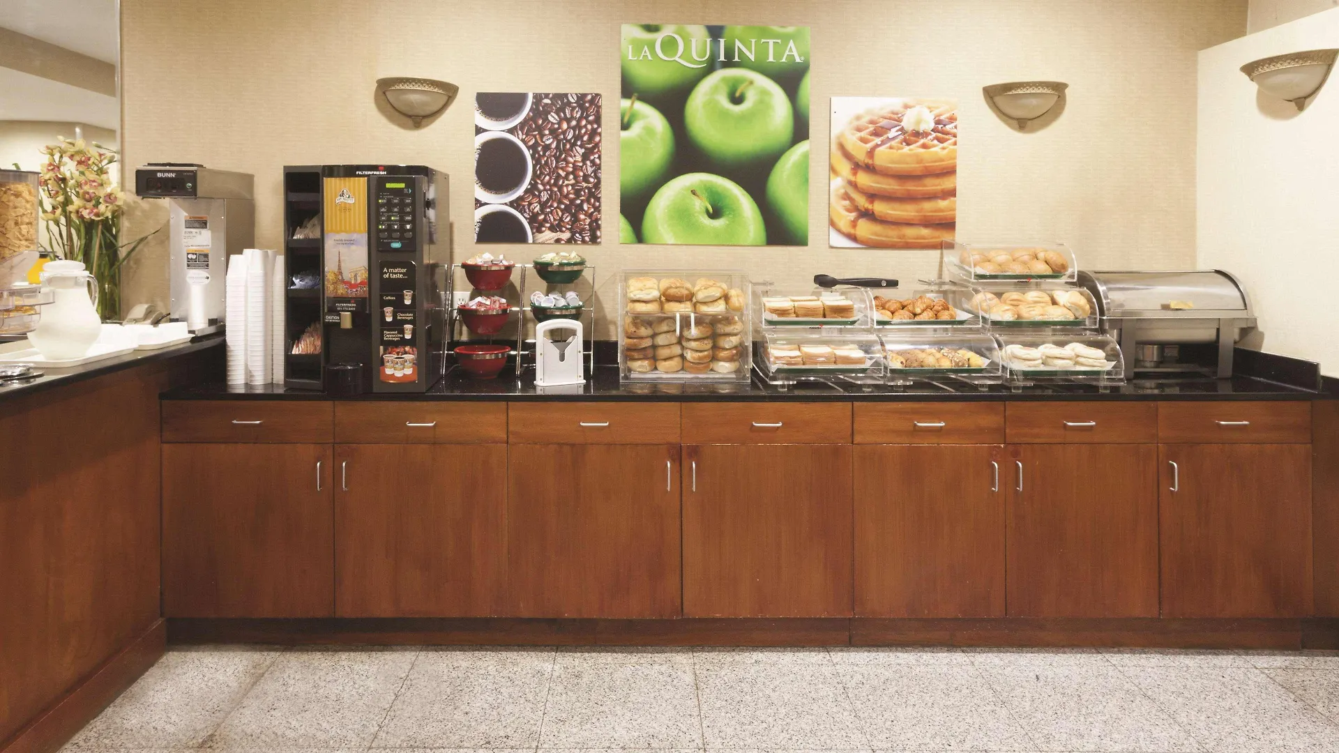 ניו יורק La Quinta Inn By Wyndham Queens מלון ניו יורק