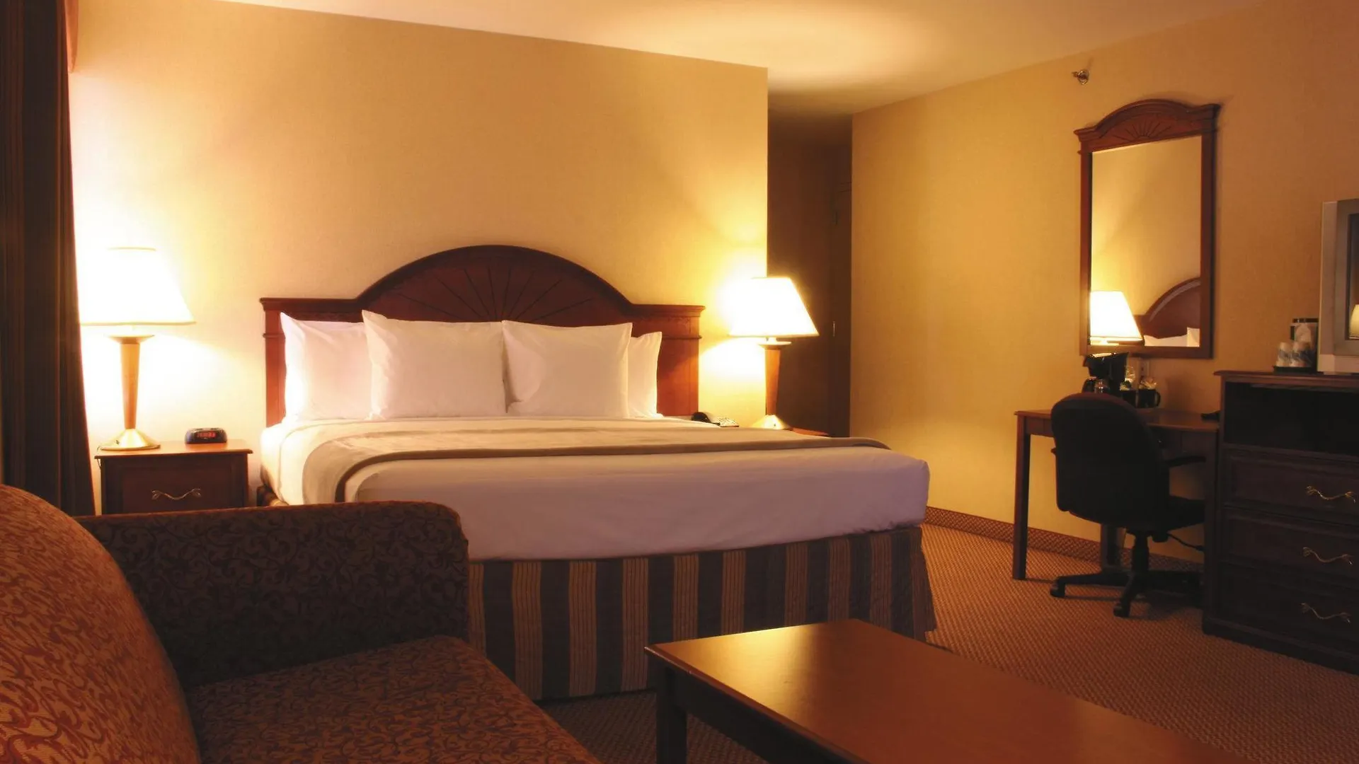 ניו יורק La Quinta Inn By Wyndham Queens 3*, ניו יורק ארצות הברית