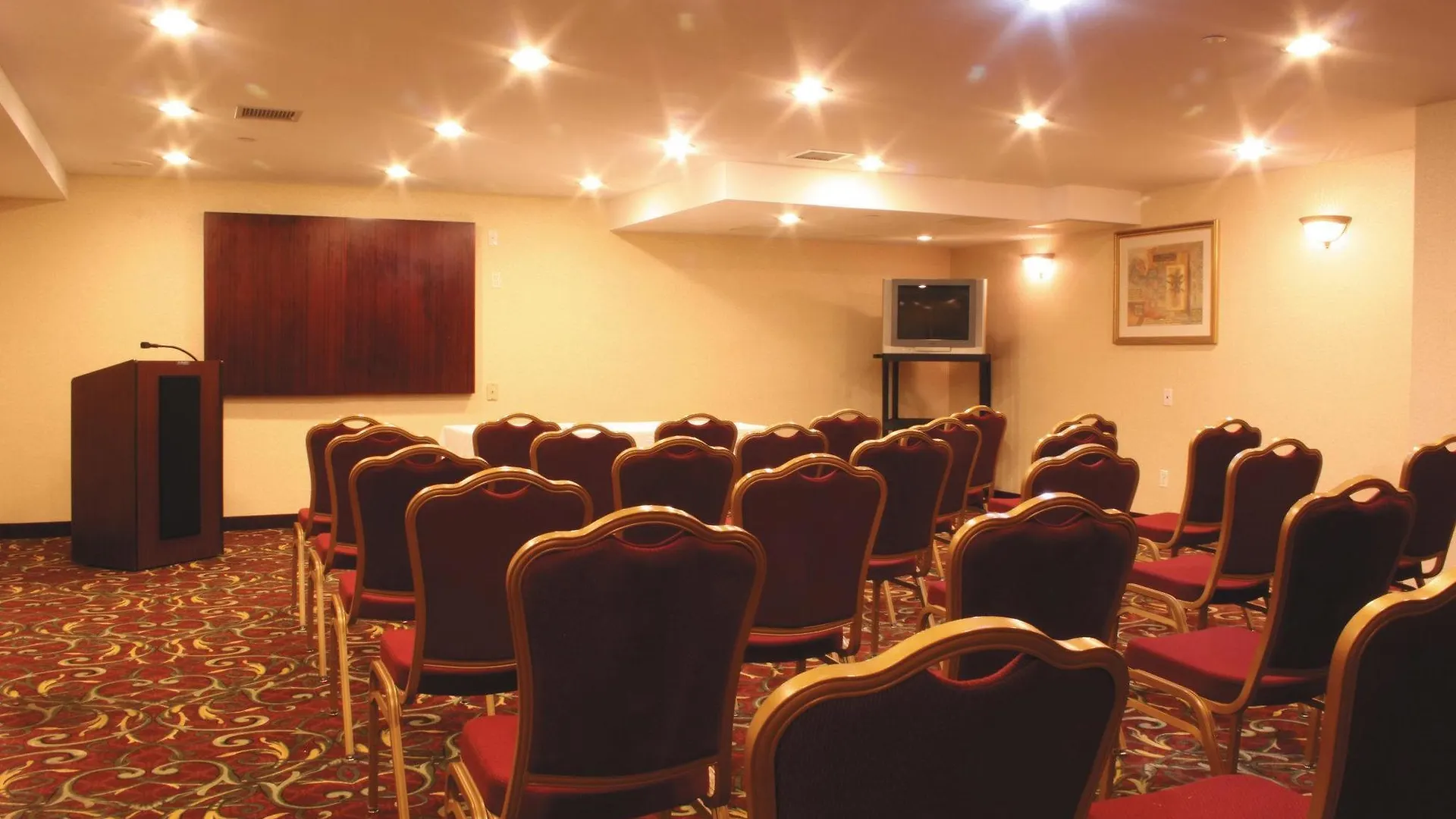 מלון ניו יורק La Quinta Inn By Wyndham Queens