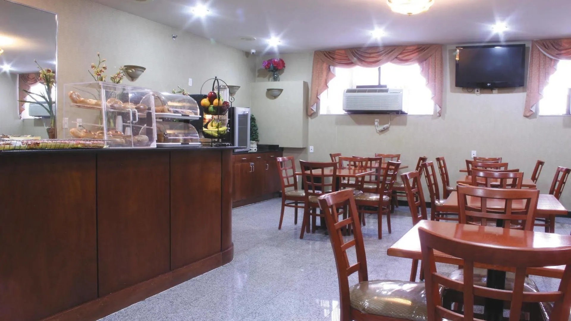 ניו יורק La Quinta Inn By Wyndham Queens מלון ניו יורק
